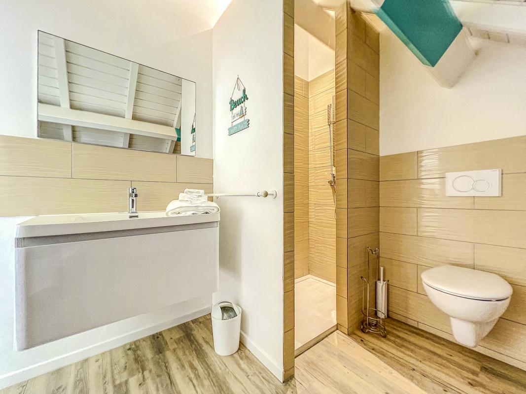 A louer villa 8 personnes Orient Bay Saint Martin-salle de douche-20